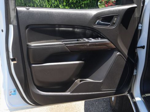 Used 2018 GMC Canyon SLT w/ Driver Alert Package RWD image 18