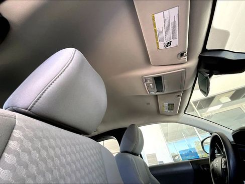 Certified 2022 Toyota Tacoma SR image 26