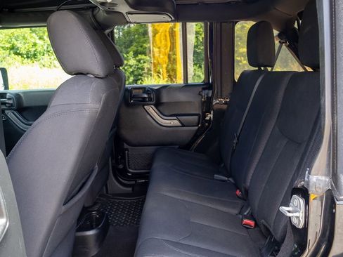 Used 2017 Jeep Wrangler Unlimited Sport w/ Quick Order Package 24S image 17