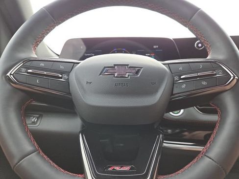 Used 2025 Chevrolet Equinox RS w/ Safety and Technology Package FWD image 37