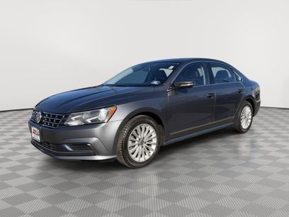 Used 2017 Volkswagen Passat 1.8T SE