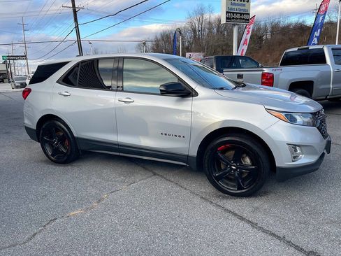 Used 2019 Chevrolet Equinox LT image 8