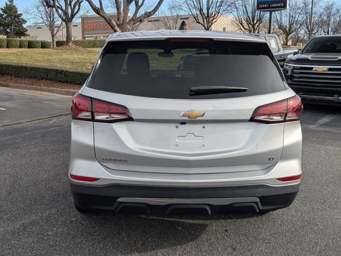 Used 2022 Chevrolet Equinox LT image 8