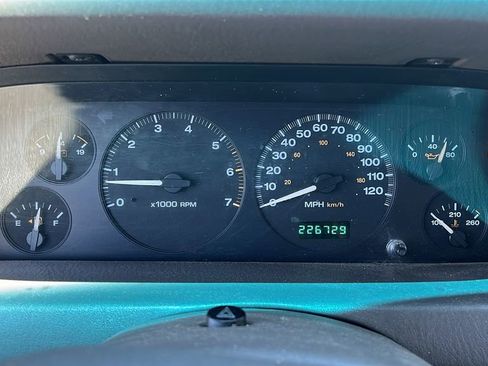Used 1999 Jeep Grand Cherokee Limited AWD/4WD image 9
