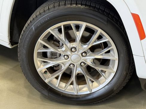 Used 2021 Jeep Grand Cherokee L Summit w/ Advanced Protech Group IV image 8