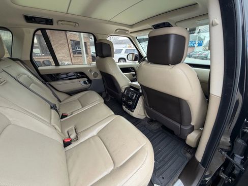 Used 2019 Land Rover Range Rover HSE image 36