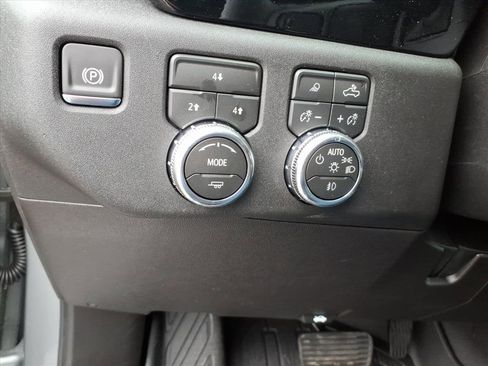 New 2026 GMC Sierra 2500 SLE w/ SLE Value Package; image 18