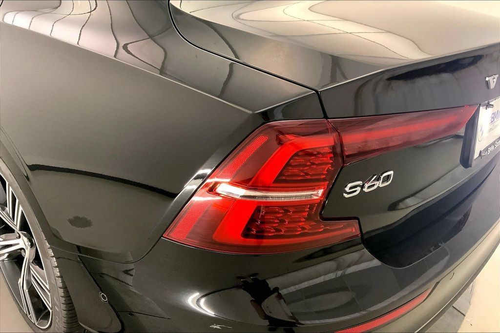 Used 2021 Volvo S60 T8 Inscription AWD/4WD image 28