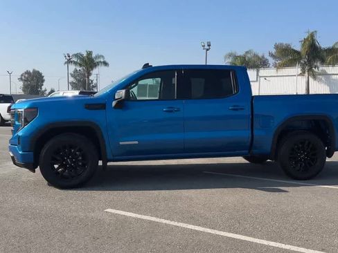 Used 2024 GMC Sierra 1500 Elevation image 2
