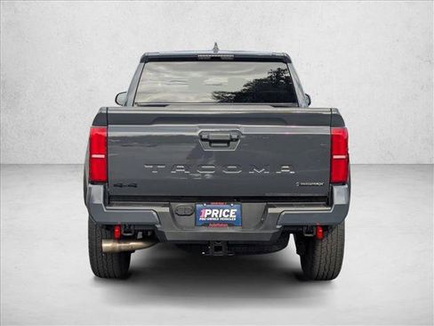 Used 2025 Toyota Tacoma TRD Off-Road image 6
