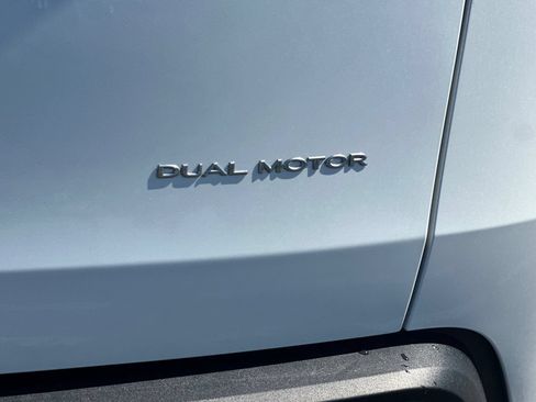 Used 2026 Tesla Model Y Long Range AWD/4WD image 47