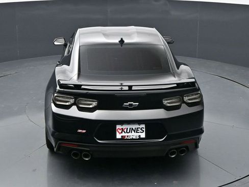 Used 2021 Chevrolet Camaro SS RWD image 32