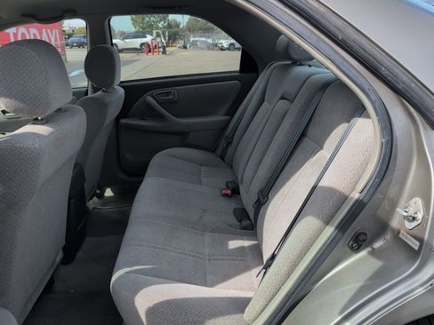 Used 2000 Toyota Camry LE image 10