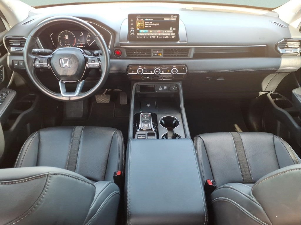 Used 2025 Honda Pilot EX-L image 17