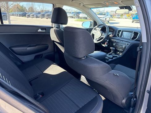 Used 2018 Kia Sportage LX w/ LX Popular Package image 12