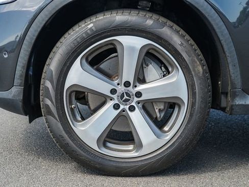 Used 2020 Mercedes-Benz GLC 300 4MATIC image 17