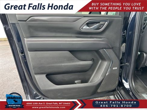 Used 2022 Chevrolet Suburban RST w/ Luxury Package image 22