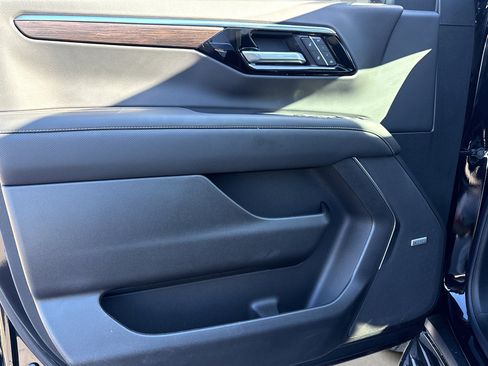 New 2026 Chevrolet Tahoe Premier AWD/4WD image 24