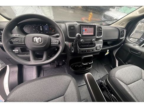 New 2025 RAM ProMaster 2500 w/ Quick Order Package 22G SLT image 5