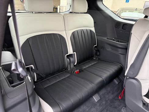 Used 2024 Kia EV9 GT-Line image 17