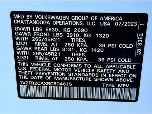 Used 2024 Volkswagen Atlas SEL Premium R-Line image 19