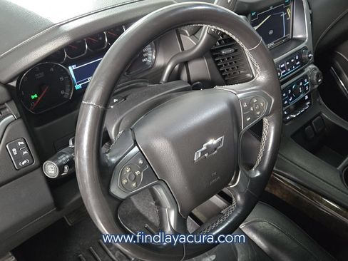 Used 2017 Chevrolet Suburban LT RWD image 24