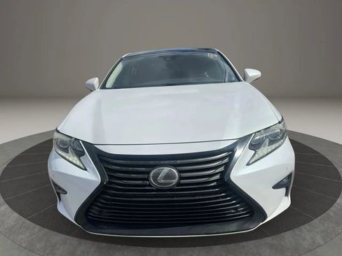 Used 2016 Lexus ES 350 FWD image 2