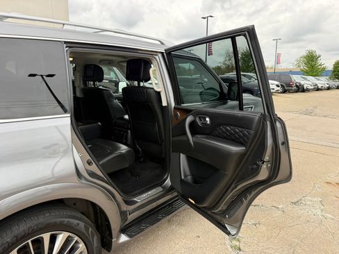 Used 2019 INFINITI QX80 Luxe w/ 22" Wheel Package AWD/4WD image 20