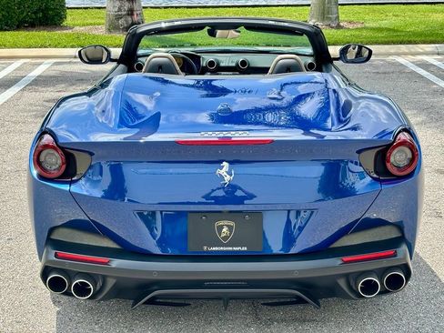 Used 2020 Ferrari Portofino RWD image 8