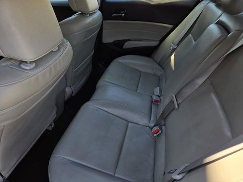 Used 2016 Acura ILX FWD image 10