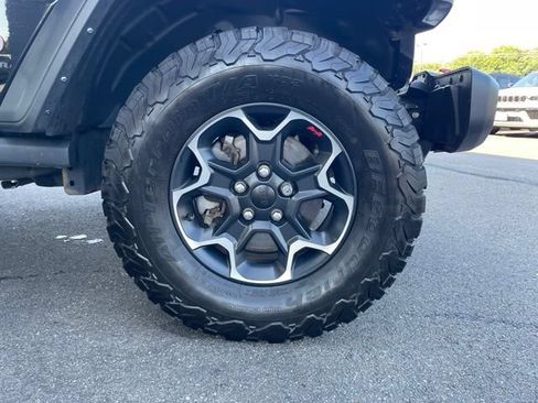 Used 2023 Jeep Wrangler Unlimited Rubicon w/ Cold Weather Group AWD/4WD image 33