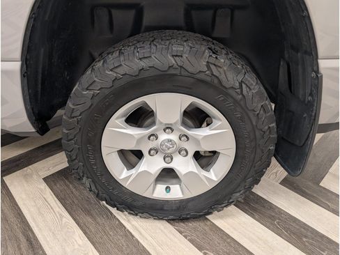 Used 2019 RAM 1500 Big Horn AWD/4WD image 19