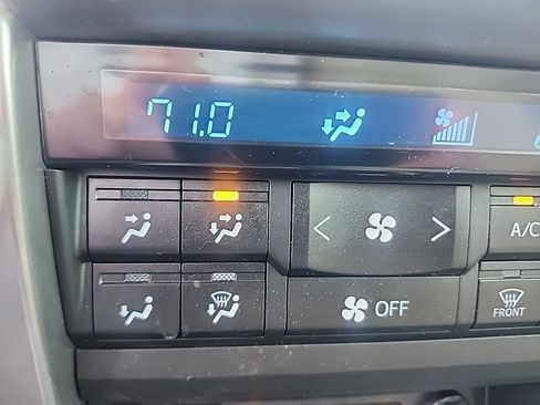Used 2016 Toyota 4Runner Limited RWD image 8
