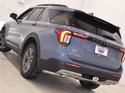 New 2026 Ford Explorer Active image 33