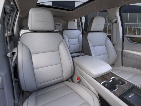 New 2026 GMC Acadia Denali w/ LPO, Floor Liner Package AWD/4WD image 40