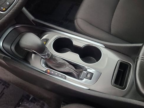 Used 2025 Chevrolet Malibu LT image 34