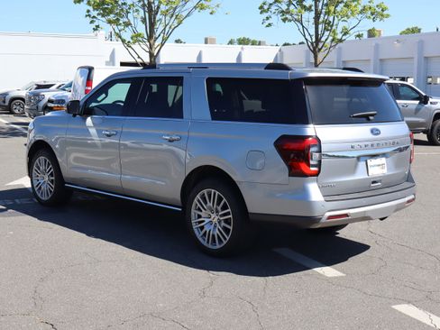 Used 2024 Ford Expedition Max Limited AWD/4WD image 8