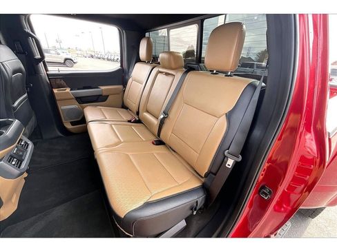 Used 2025 Ford F450 Lariat w/ Lariat Ultimate Package AWD/4WD image 27
