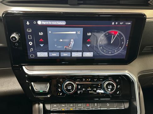 Used 2025 GMC Sierra 1500 Denali AWD/4WD image 18