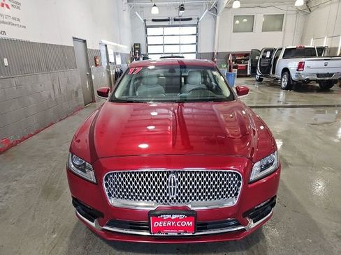 Used 2017 Lincoln Continental Premiere image 8