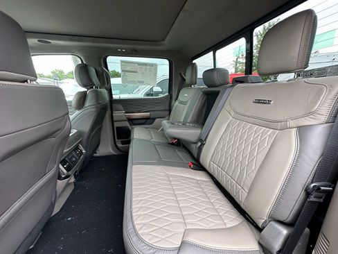 New 2026 Ford F350 Platinum w/ Platinum Plus Package AWD/4WD image 19