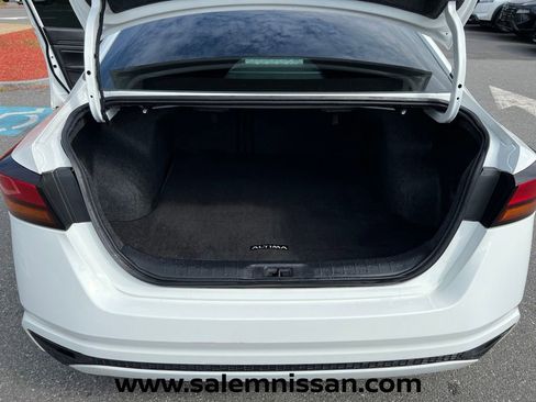 Used 2022 Nissan Altima 2.5 S FWD image 19