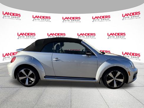 Used 2013 Volkswagen Beetle 2.0T image 2