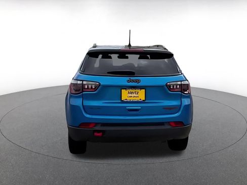 Used 2025 Jeep Compass Trailhawk AWD/4WD image 12