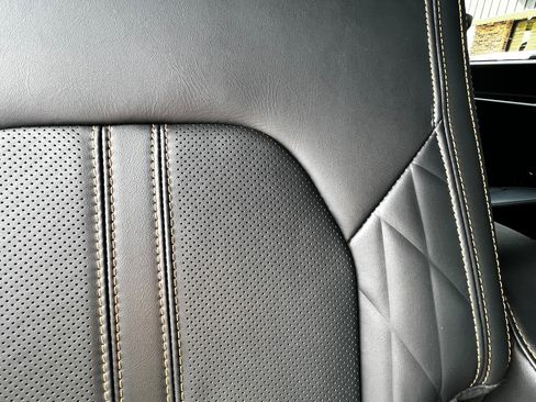 Used 2023 Ford Expedition Max Platinum image 33