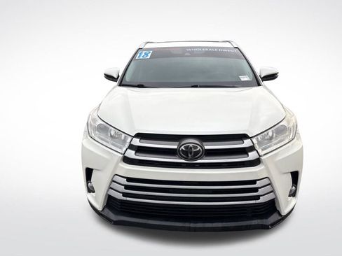 Used 2018 Toyota Highlander SE image 8