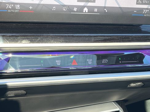 Used 2025 BMW 740i xDrive image 6