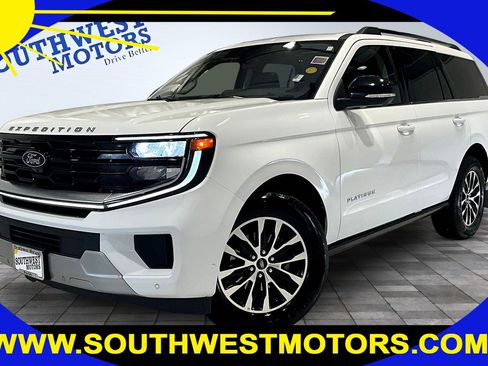 Used 2025 Ford Expedition Platinum AWD/4WD image 1