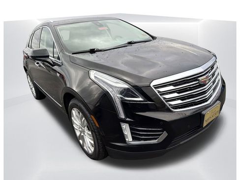 Used 2018 Cadillac XT5 Premium Luxury image 3