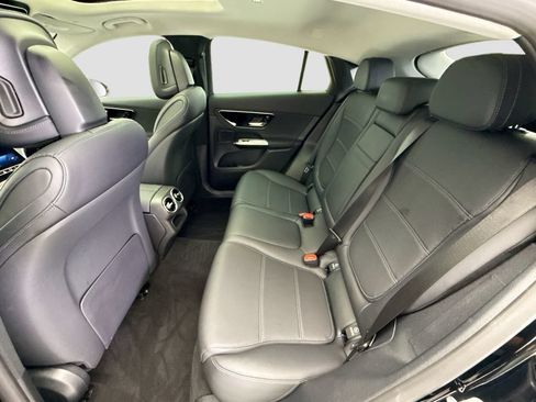 Certified 2025 Mercedes-Benz GLC 300 4MATIC image 20